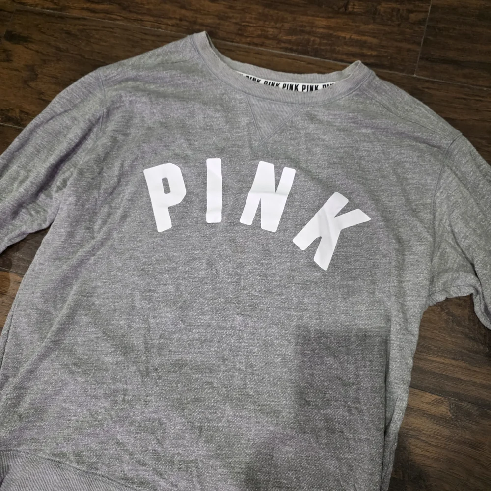 PINK Victoria's Secret Heather Gray Sweatshirt - Picture 2 of 4